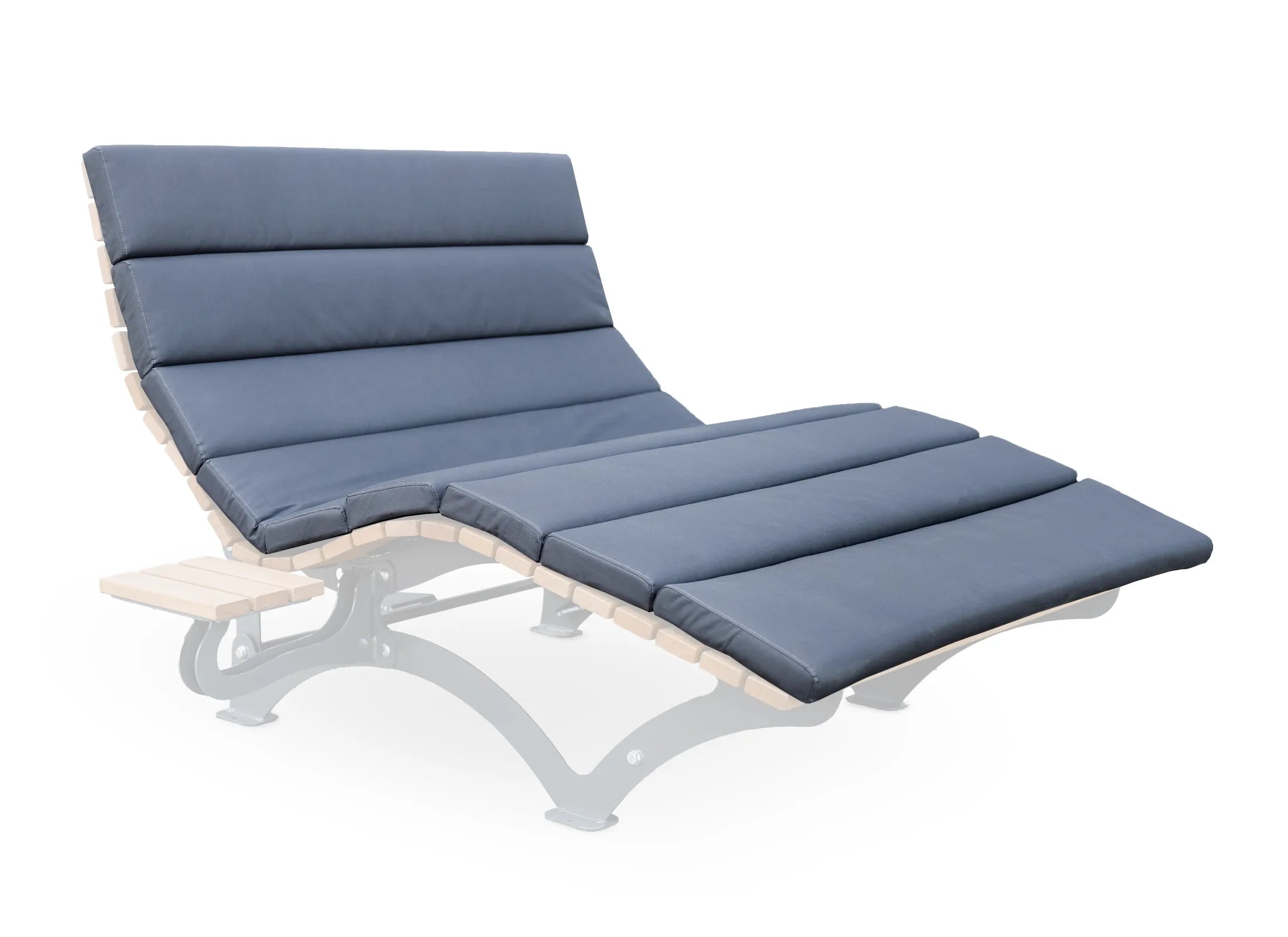 Outdoor-Polster für Waldsofa von Liegeland aus wetterfestem Stoff, passgenaue Auflage für Panorama-Liege und Wellenliege mit schneller Klett-Montage.